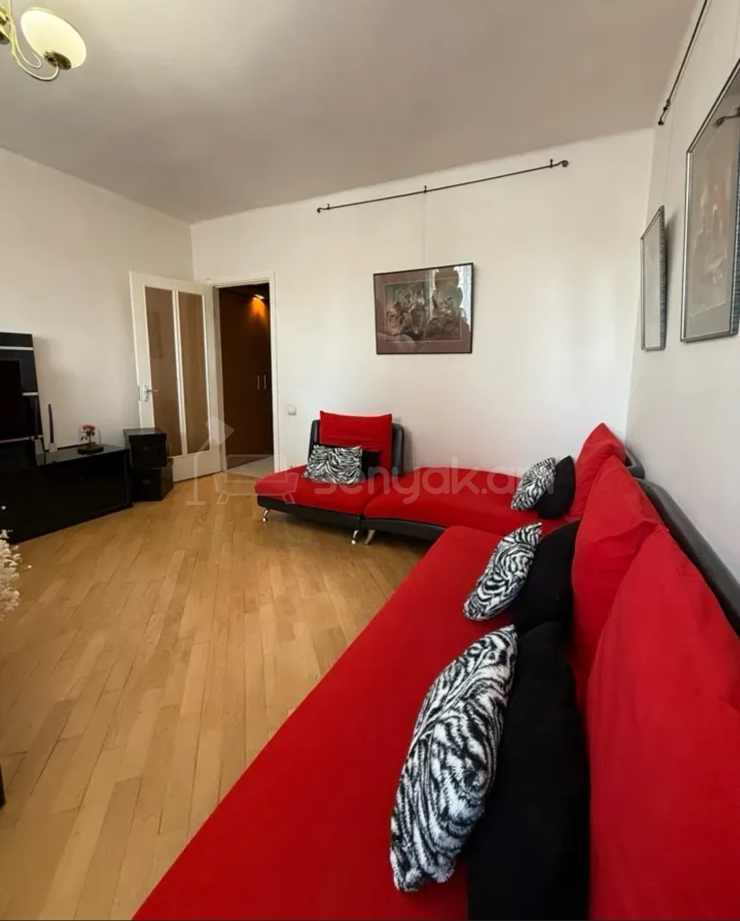 3 Սենյականոց Բնակարան, 63քմ, 4/12 հարկ, Նորմալ Վիճակում