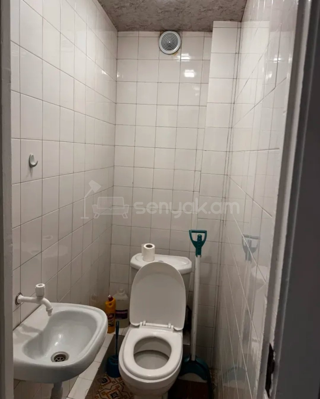 3 Սենյականոց Բնակարան Քարե Շենքում, 58քմ, 3/5 հարկ, Կապիտալ Վերանորոգված, Կահավորված, Արևկող