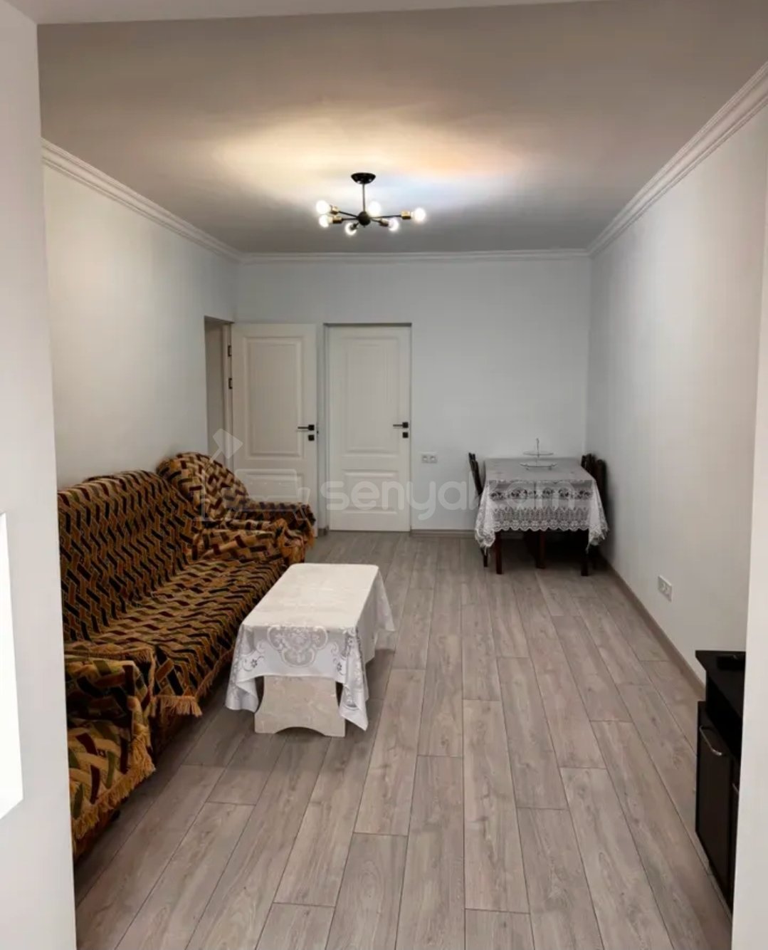 3 Սենյականոց Բնակարան Քարե Շենքում, 58քմ, 3/5 հարկ, Կապիտալ Վերանորոգված, Կահավորված, Արևկող