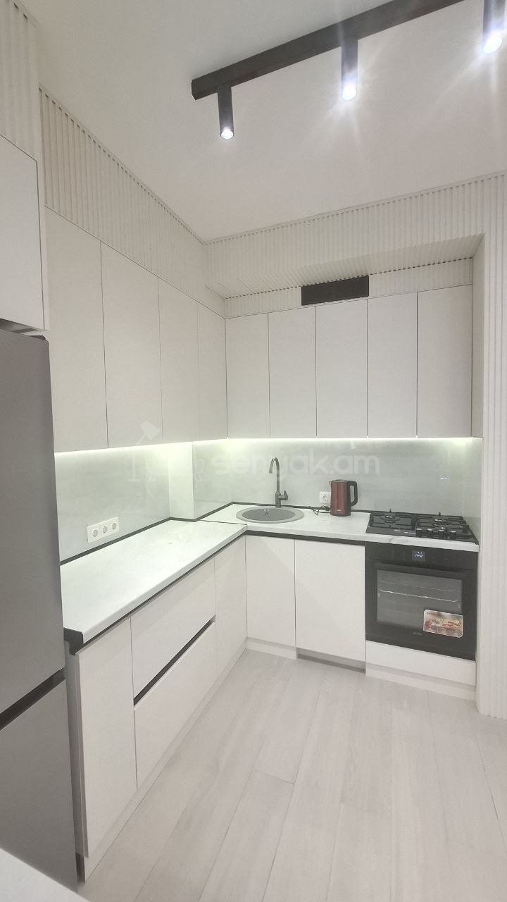 3 Սենյականոց Բնակարան Նորակառույցում, 72քմ, 8/18 հարկ, Կապիտալ Վերանորոգված, Կահավորված