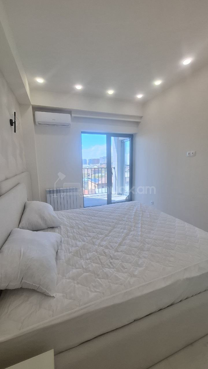 3 Սենյականոց Բնակարան Նորակառույցում, 72քմ, 8/18 հարկ, Կապիտալ Վերանորոգված, Կահավորված