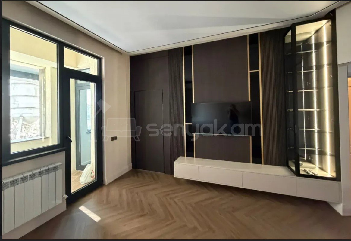 3 Սենյականոց Բնակարան Նորակառույցում, 60քմ, 2/12 հարկ, Դիզայներական Վերանորոգված, Կահավորված