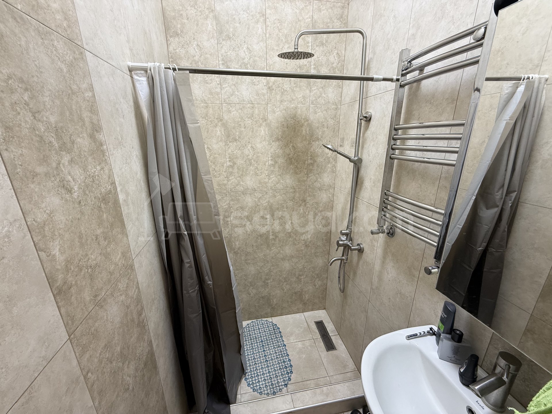 3 Սենյականոց Բնակարան Քարե Շենքում, 48քմ, 2/5 հարկ, Կապիտալ Վերանորոգված