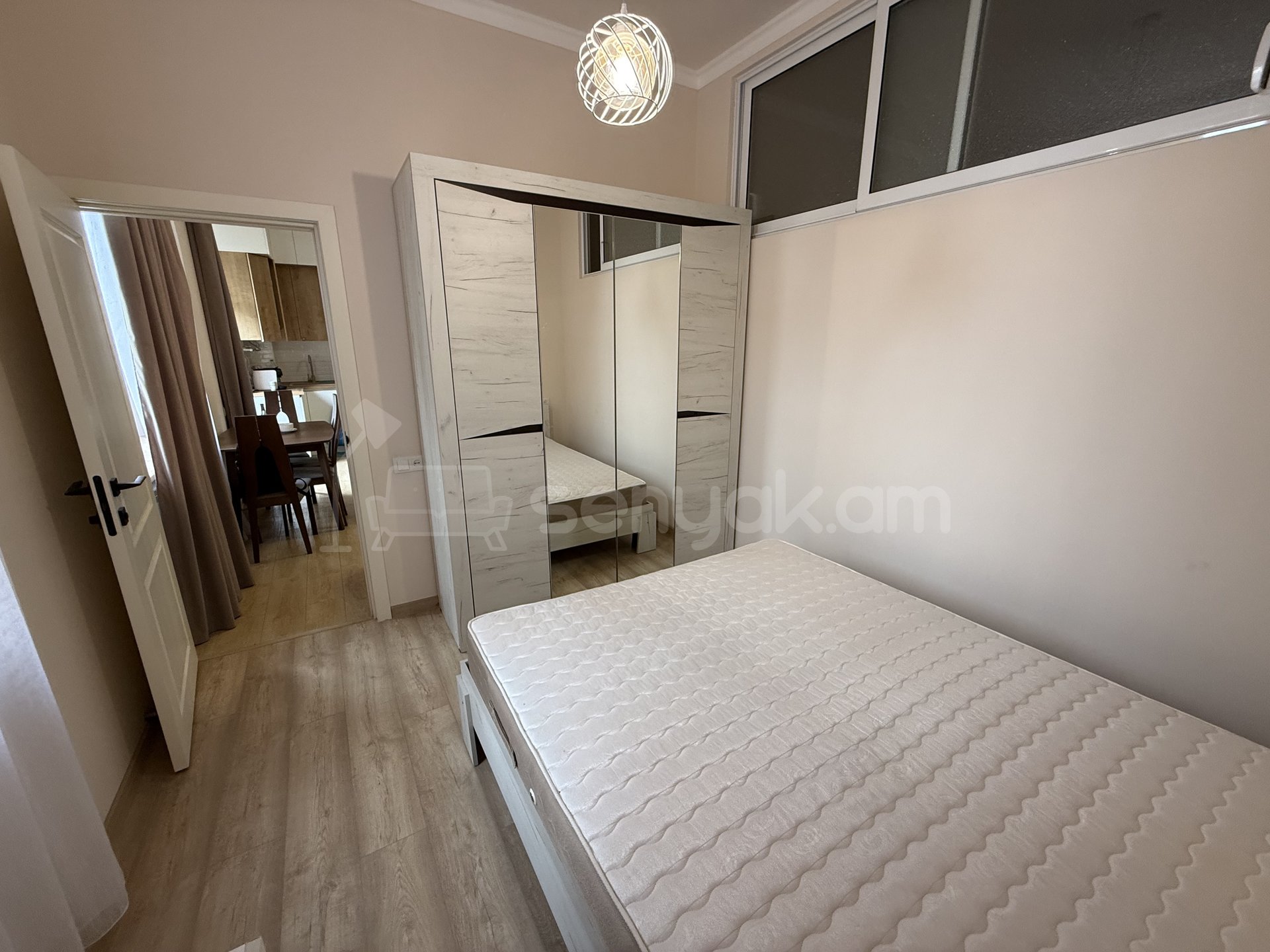 3 Սենյականոց Բնակարան Քարե Շենքում, 48քմ, 2/5 հարկ, Կապիտալ Վերանորոգված