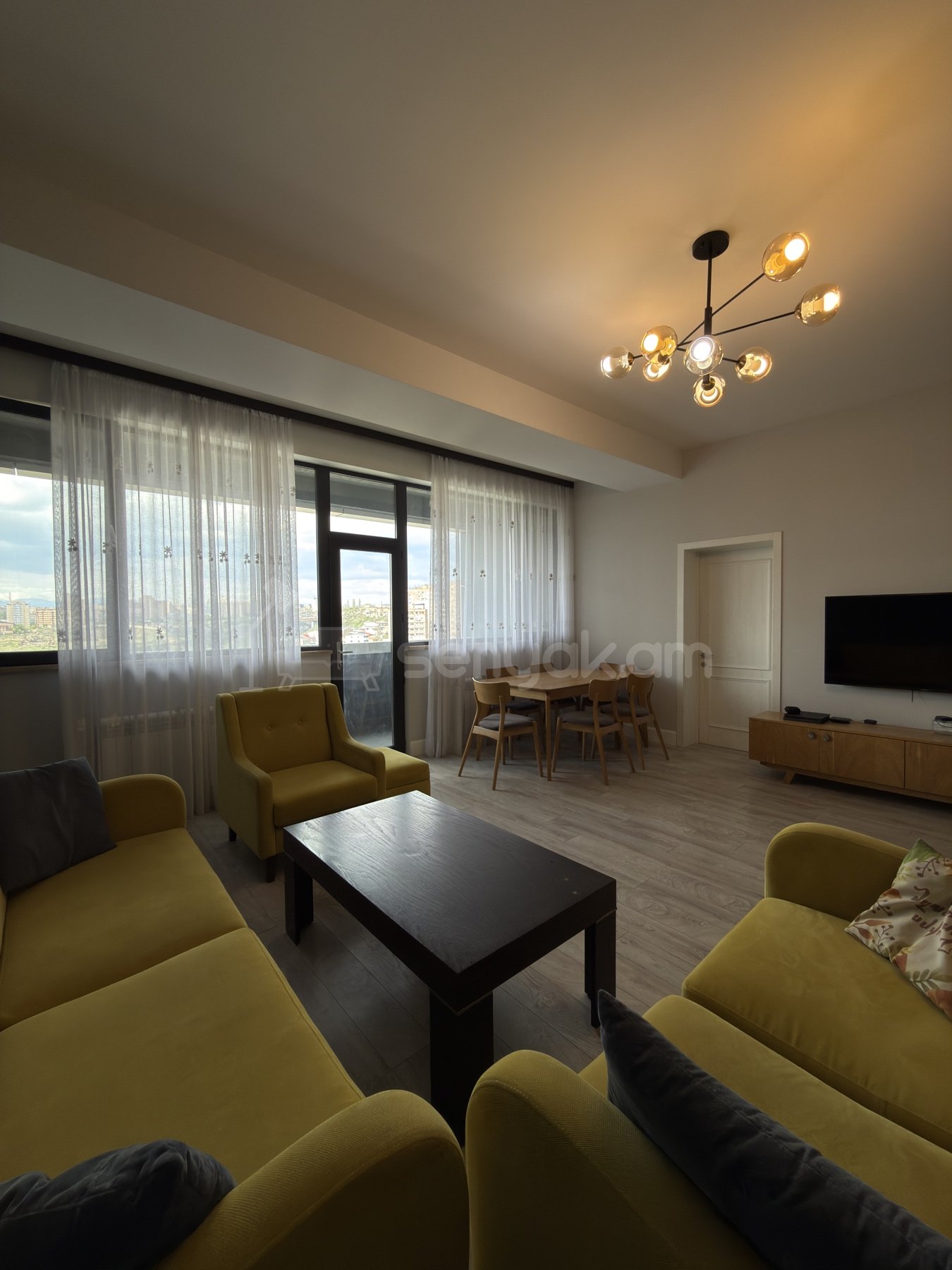 3 Սենյականոց Բնակարան Նորակառույցում, 99քմ, 8/18 հարկ, Դիզայներական Վերանորոգված