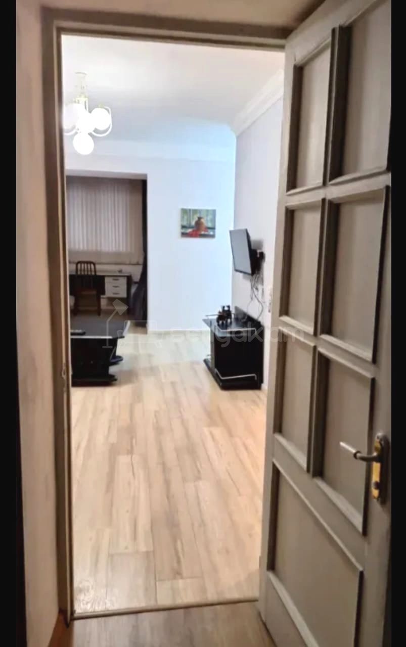 2 Սենյականոց Բնակարան Քարե Շենքում, 60քմ, 1/4 հարկ, Կապիտալ Վերանորոգված