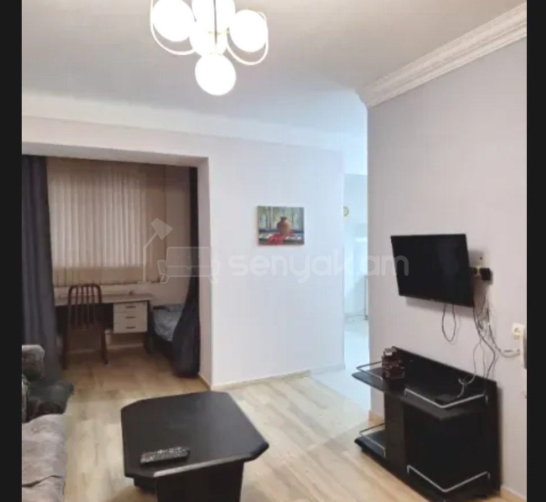 2 Սենյականոց Բնակարան Քարե Շենքում, 60քմ, 1/4 հարկ, Կապիտալ Վերանորոգված