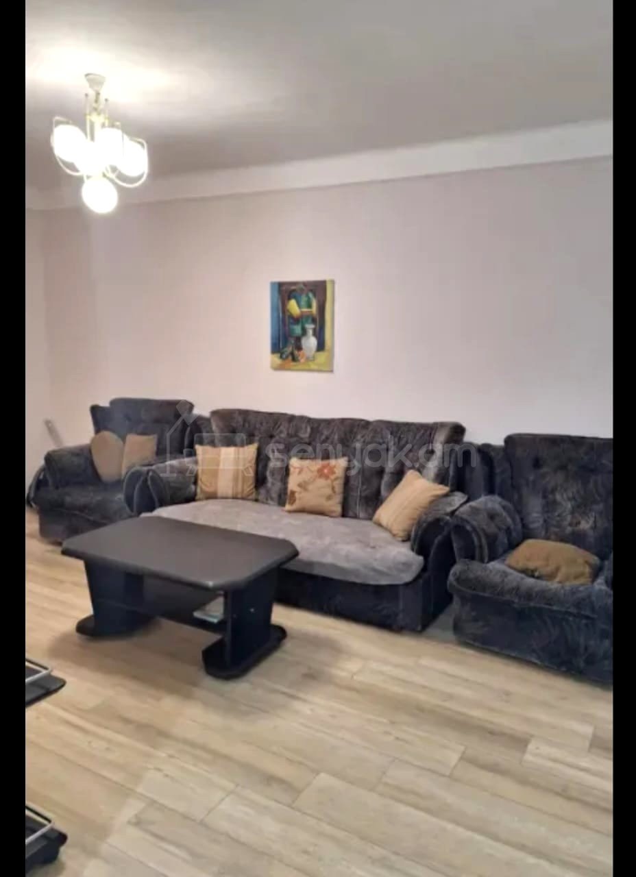 2 Սենյականոց Բնակարան Քարե Շենքում, 60քմ, 1/4 հարկ, Կապիտալ Վերանորոգված