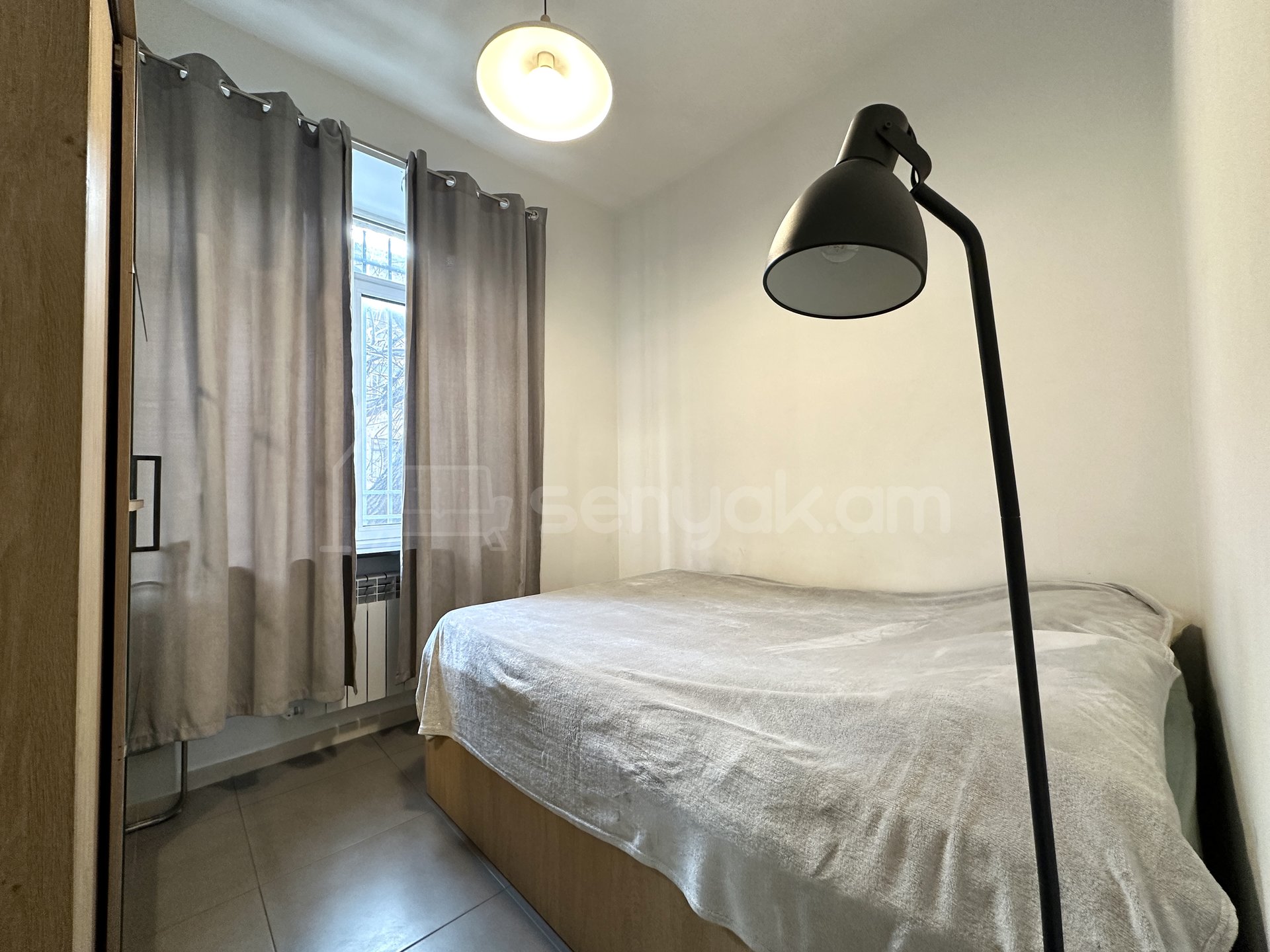 2 Սենյականոց Բնակարան Քարե Շենքում, 33քմ, 2/5 հարկ, Կապիտալ Վերանորոգված