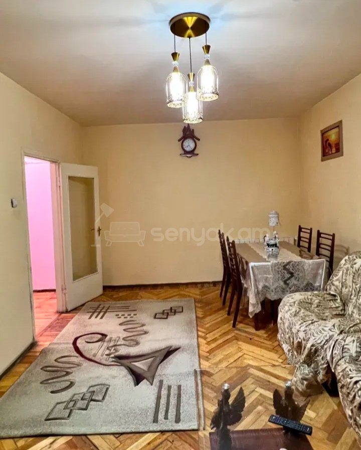 3 Սենյականոց Բնակարան, 70քմ, 3/9 հարկ, Նորմալ Վիճակում, Կահավորված