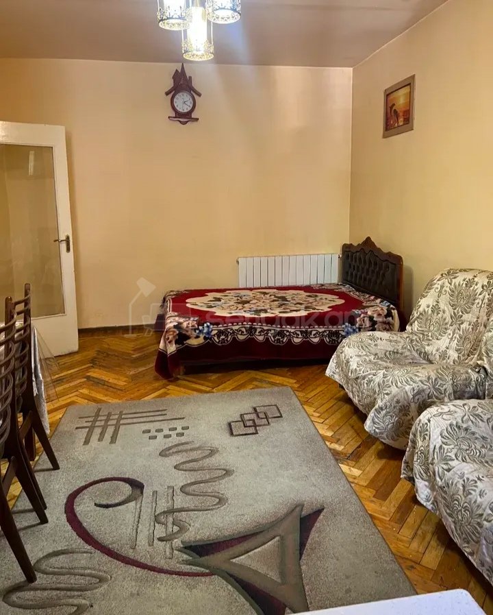 3 Սենյականոց Բնակարան, 70քմ, 3/9 հարկ, Նորմալ Վիճակում, Կահավորված