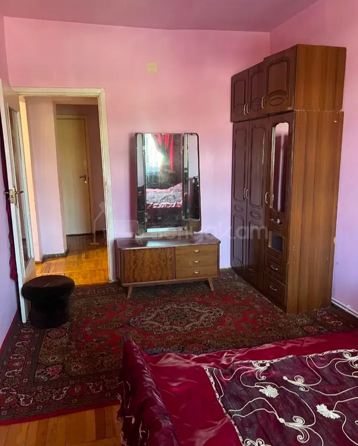 3 Սենյականոց Բնակարան, 70քմ, 3/9 հարկ, Նորմալ Վիճակում, Կահավորված