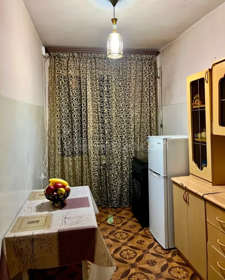 3 Սենյականոց Բնակարան, 70քմ, 3/9 հարկ, Նորմալ Վիճակում, Կահավորված