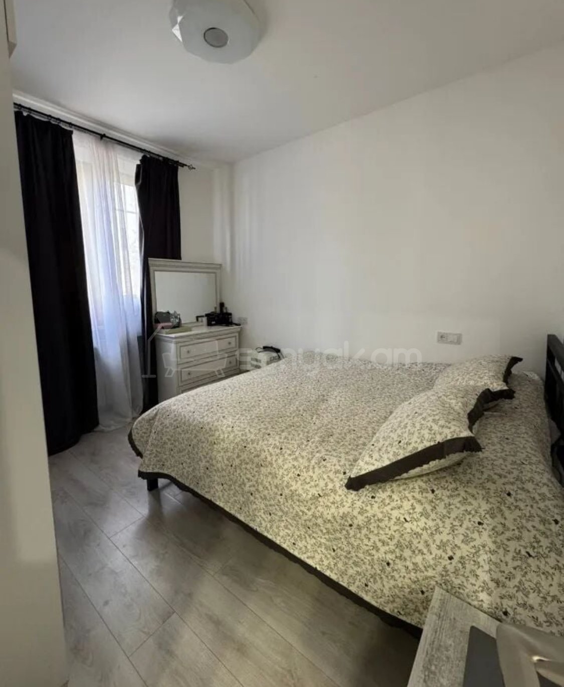 2 Սենյականոց Բնակարան Քարե Շենքում, 52քմ, 1/5 հարկ, Կապիտալ Վերանորոգված, Կահավորված