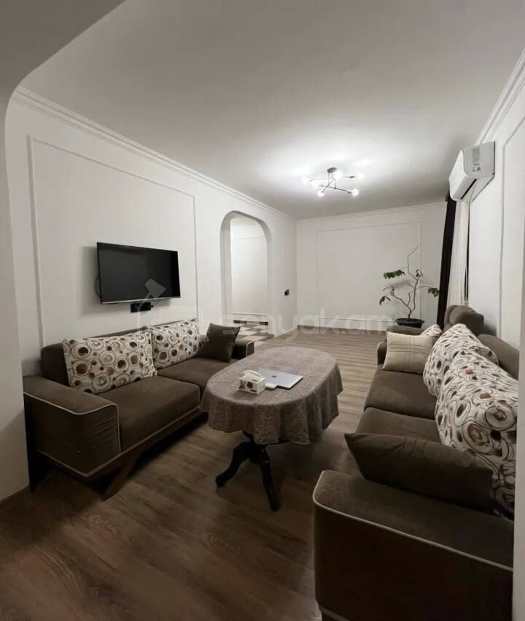 2 Սենյականոց Բնակարան, 50քմ, 1/4 հարկ, Կապիտալ Վերանորոգված