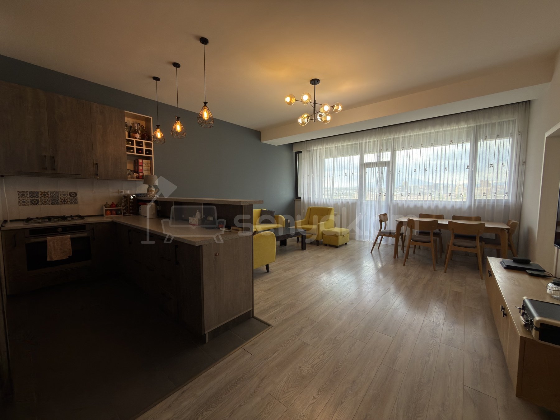 3 Սենյականոց Բնակարան Նորակառույցում, 99քմ, 8/18 հարկ, Դիզայներական Վերանորոգված