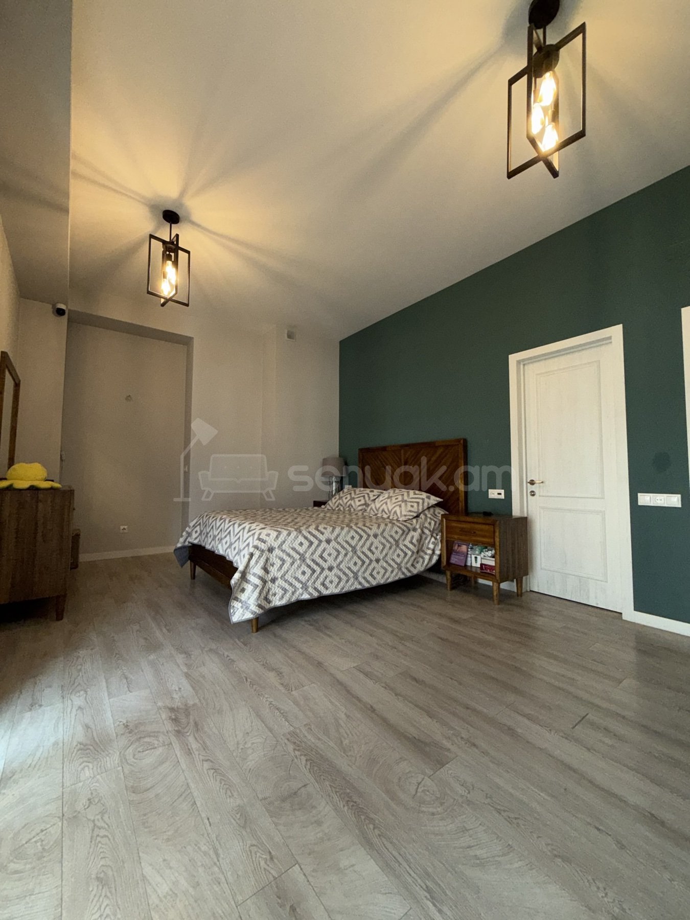 3 Սենյականոց Բնակարան Նորակառույցում, 99քմ, 8/18 հարկ, Դիզայներական Վերանորոգված