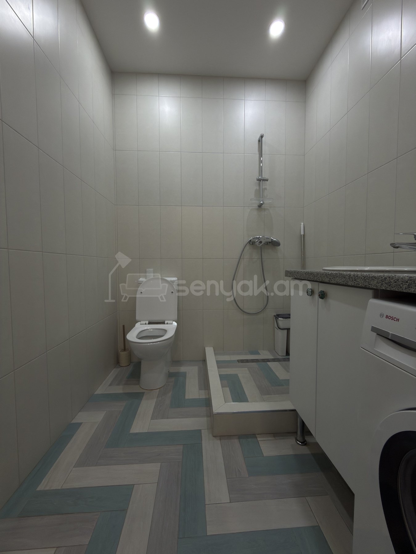 3 Սենյականոց Բնակարան Նորակառույցում, 99քմ, 8/18 հարկ, Դիզայներական Վերանորոգված