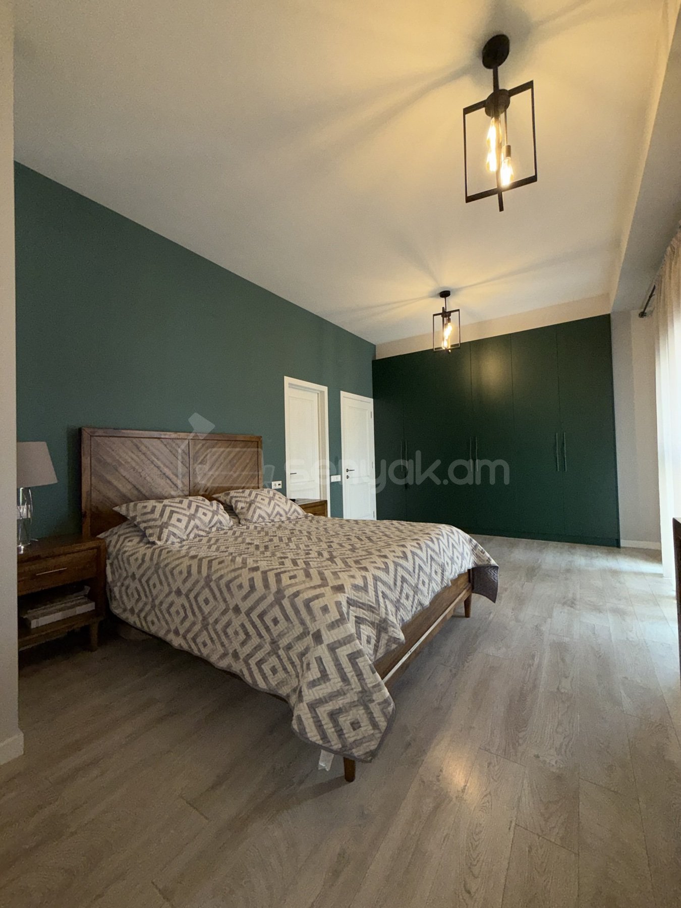 3 Սենյականոց Բնակարան Նորակառույցում, 99քմ, 8/18 հարկ, Դիզայներական Վերանորոգված