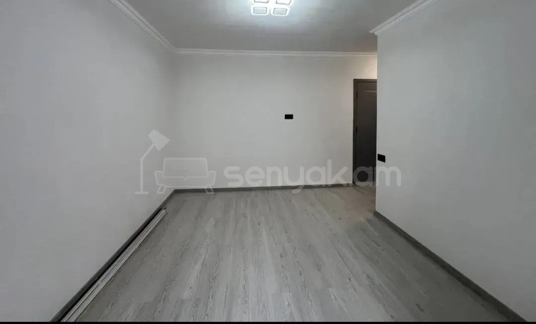 2 Սենյականոց Բնակարան, 35քմ, 4/9 հարկ, Կապիտալ Վերանորոգված