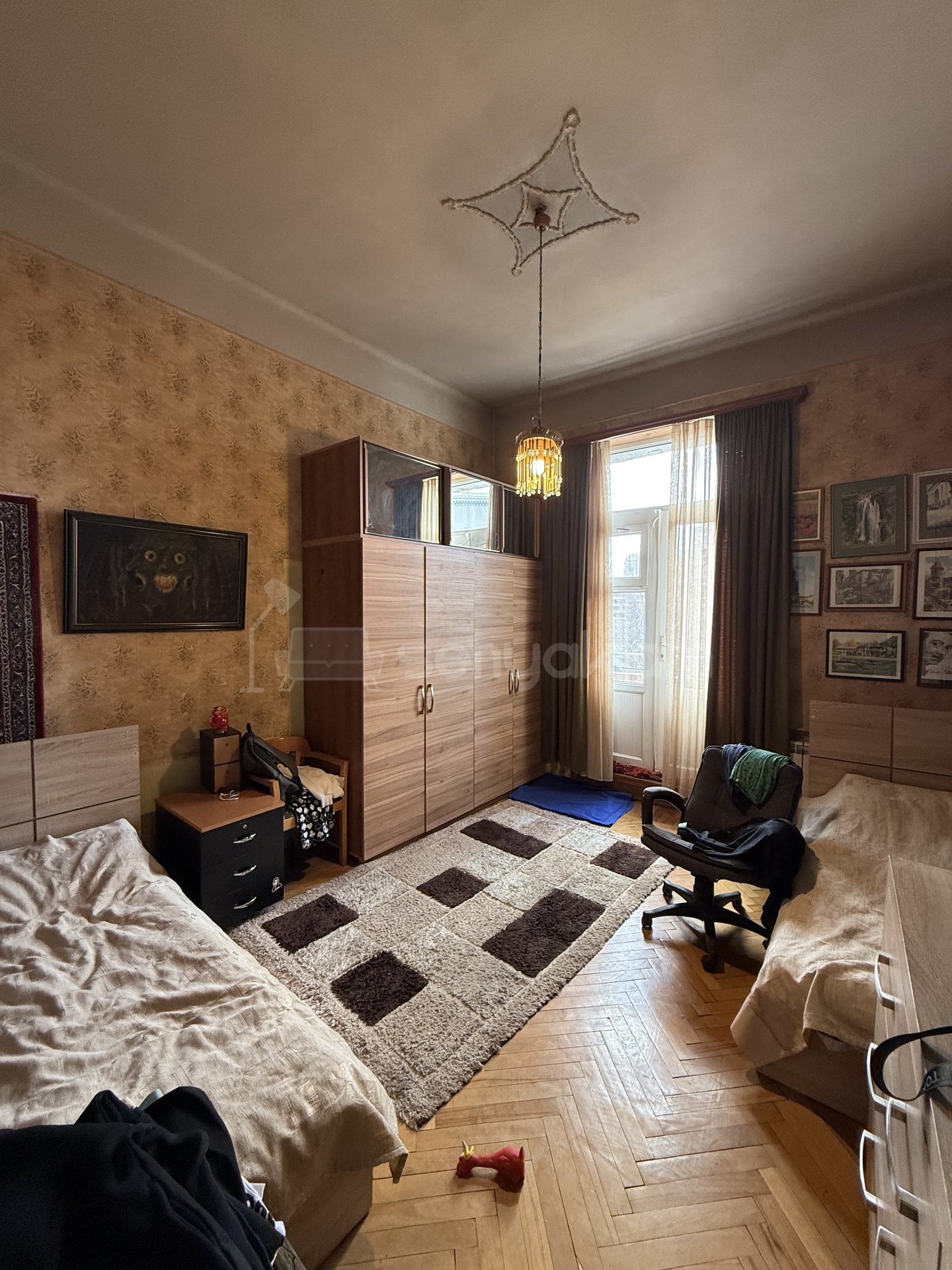 3 Սենյականոց Բնակարան Քարե Շենքում, 113քմ, 3/5 հարկ, Կոսմետիկ Վերանորոգված