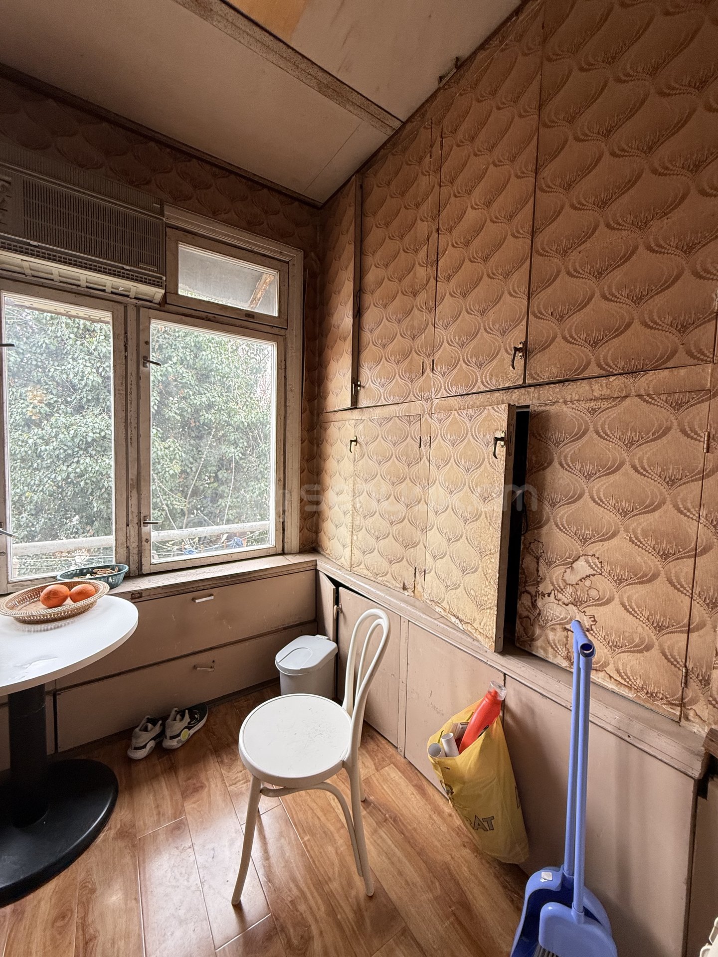 3 Սենյականոց Բնակարան Քարե Շենքում, 113քմ, 3/5 հարկ, Կոսմետիկ Վերանորոգված