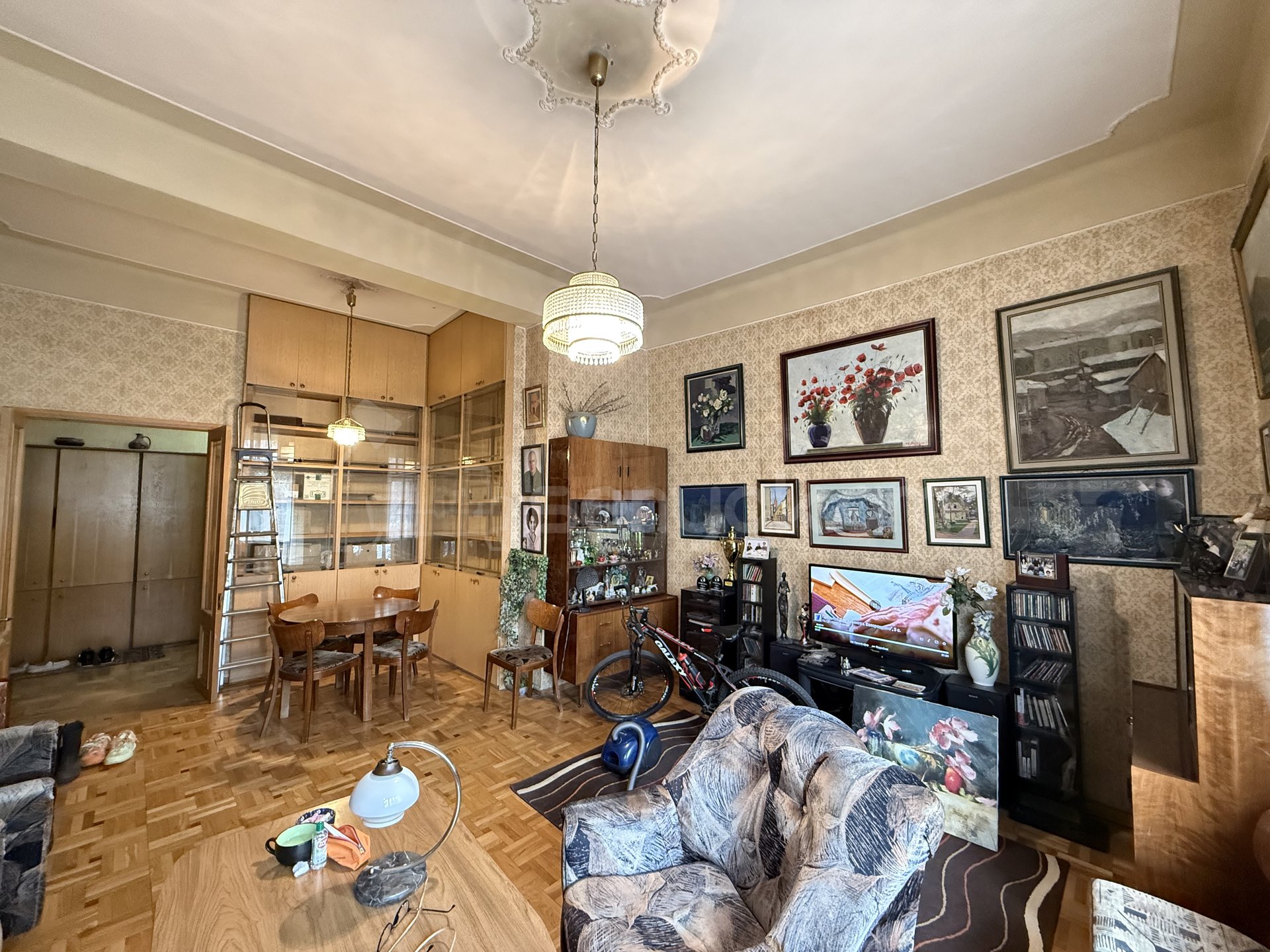 3 Սենյականոց Բնակարան Քարե Շենքում, 113քմ, 3/5 հարկ, Կոսմետիկ Վերանորոգված