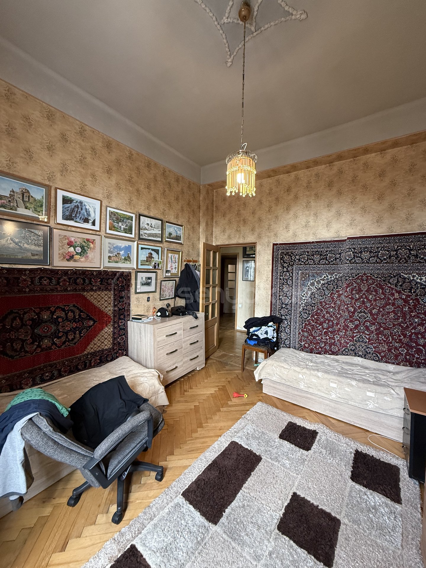 3 Սենյականոց Բնակարան Քարե Շենքում, 113քմ, 3/5 հարկ, Կոսմետիկ Վերանորոգված