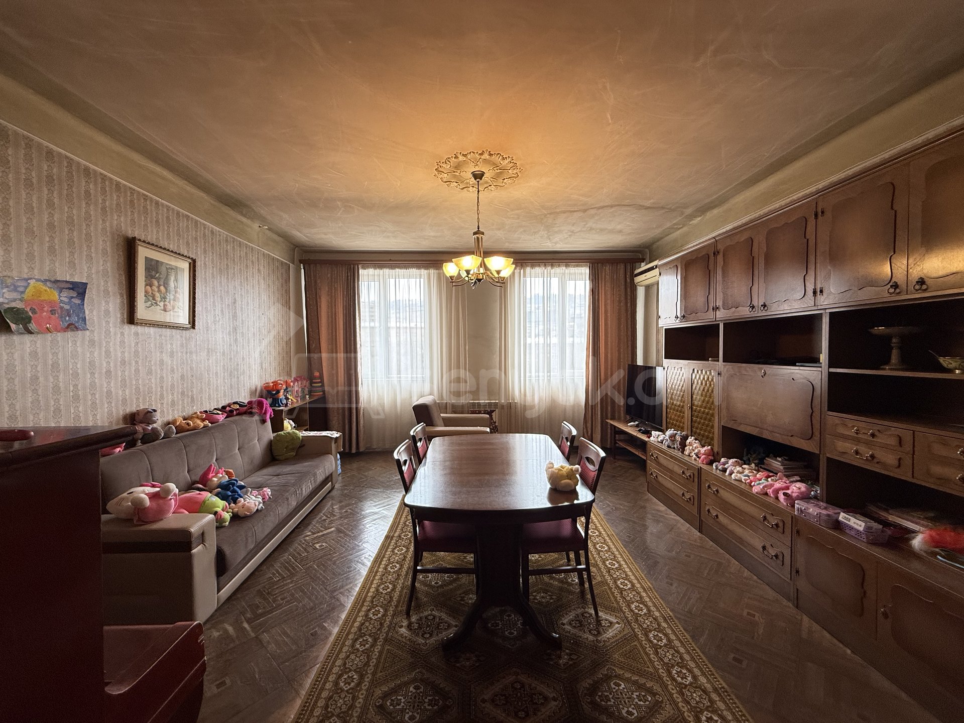 3 Սենյականոց Բնակարան Քարե Շենքում, 113քմ, 4/4 հարկ, Պետական Վիճակում