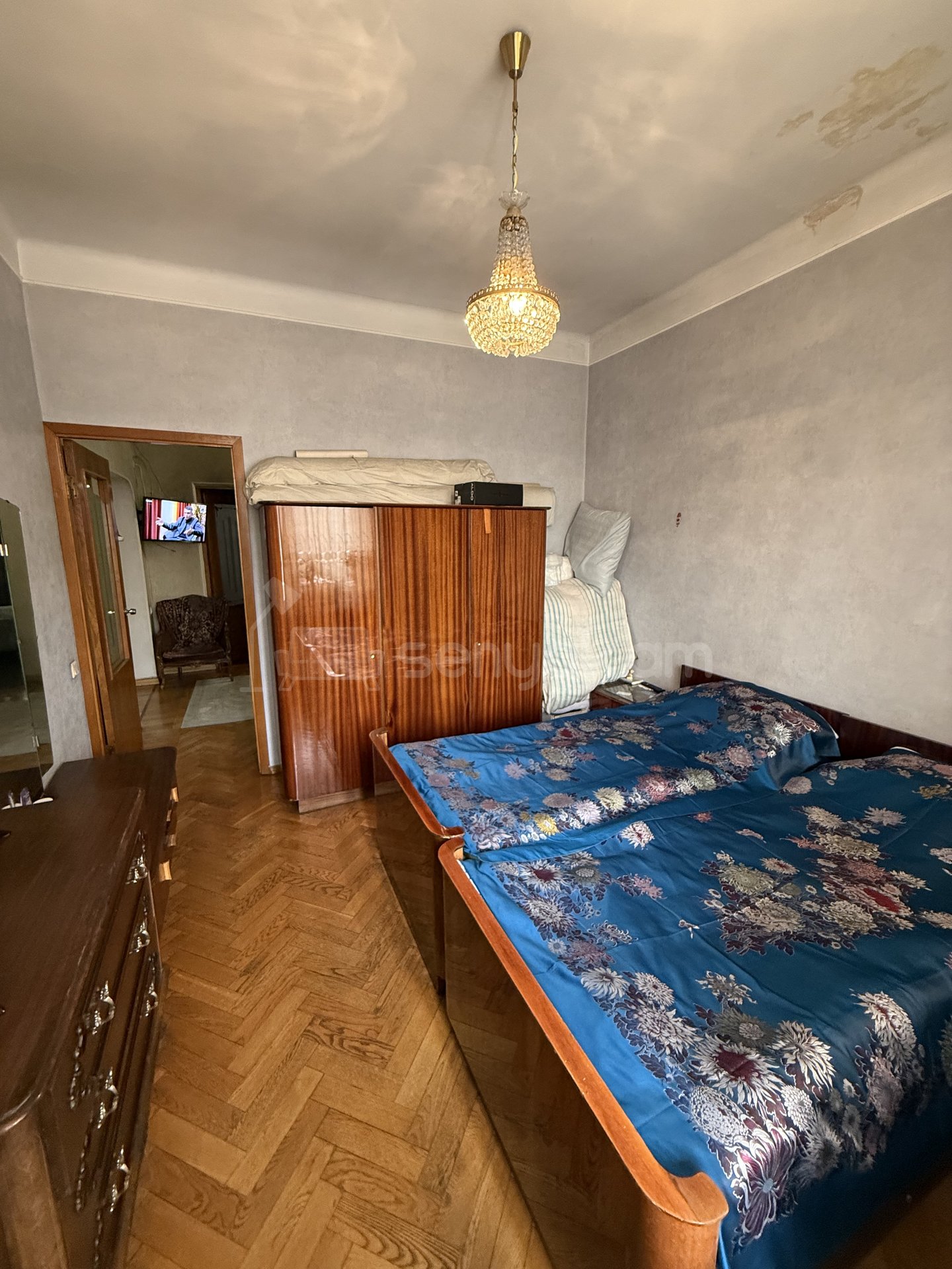 3 Սենյականոց Բնակարան Քարե Շենքում, 95քմ, 4/4 հարկ, Կոսմետիկ Վերանորոգված