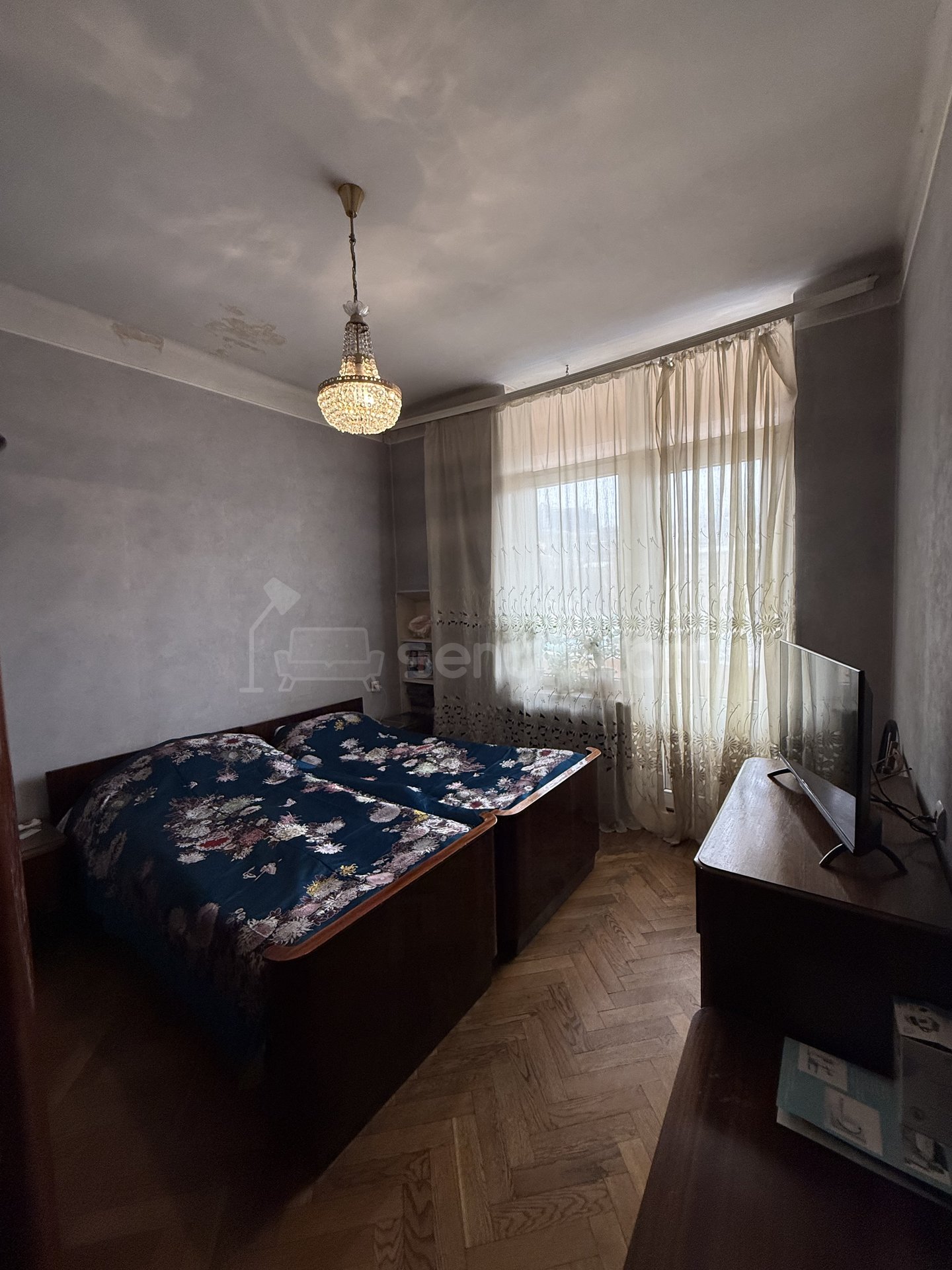 3 Սենյականոց Բնակարան Քարե Շենքում, 95քմ, 4/4 հարկ, Կոսմետիկ Վերանորոգված