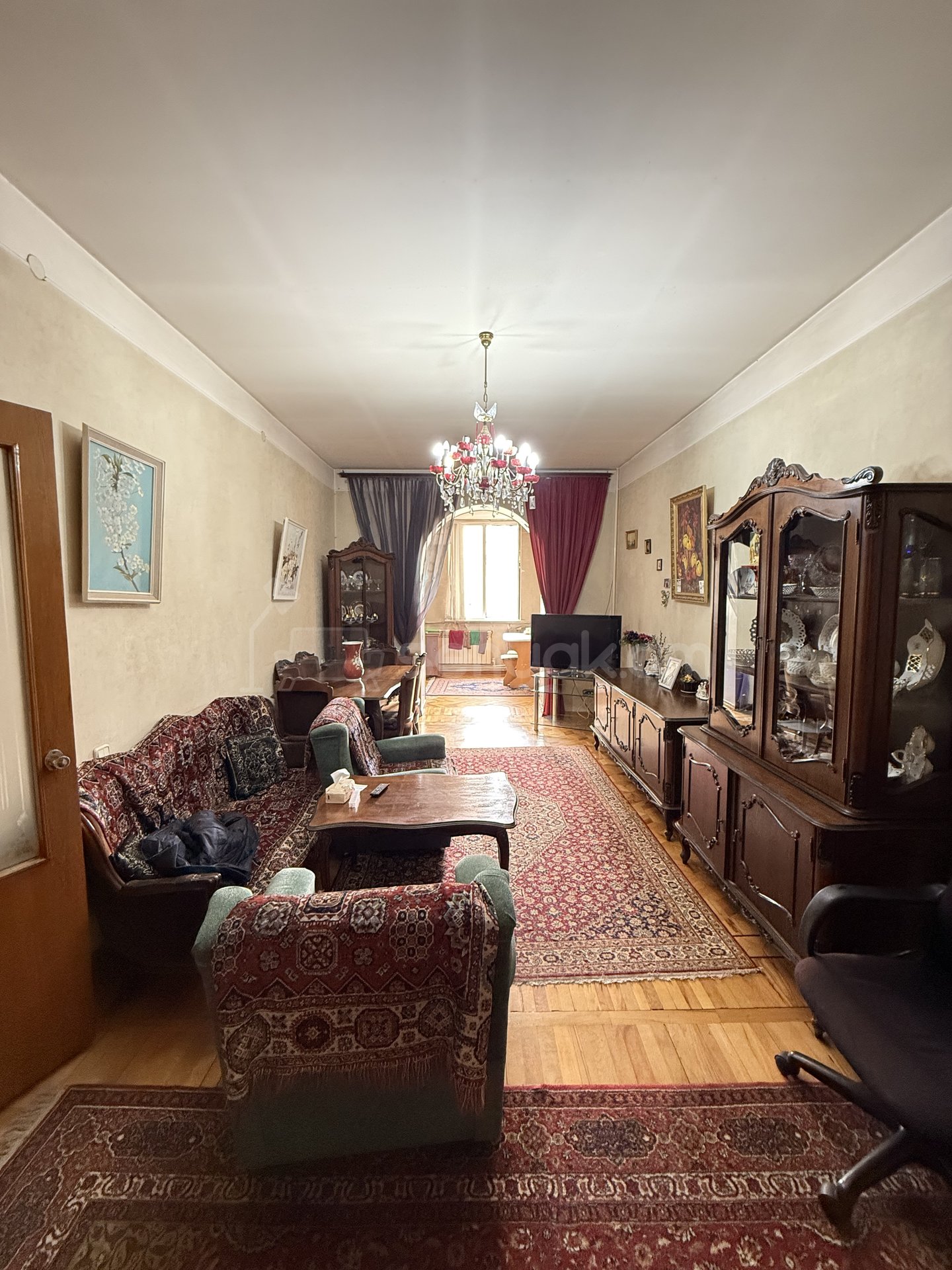 3 Սենյականոց Բնակարան Քարե Շենքում, 95քմ, 4/4 հարկ, Կոսմետիկ Վերանորոգված