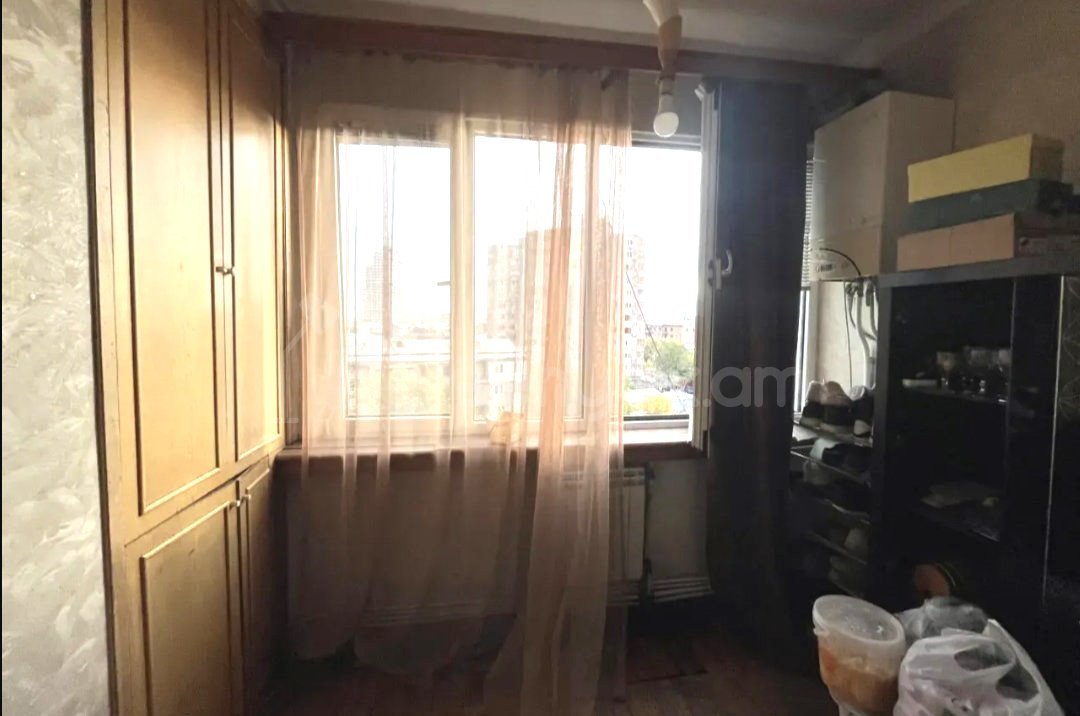 3 Սենյականոց Բնակարան Քարե Շենքում, 68քմ, 5/5 հարկ, Կոսմետիկ Վերանորոգված