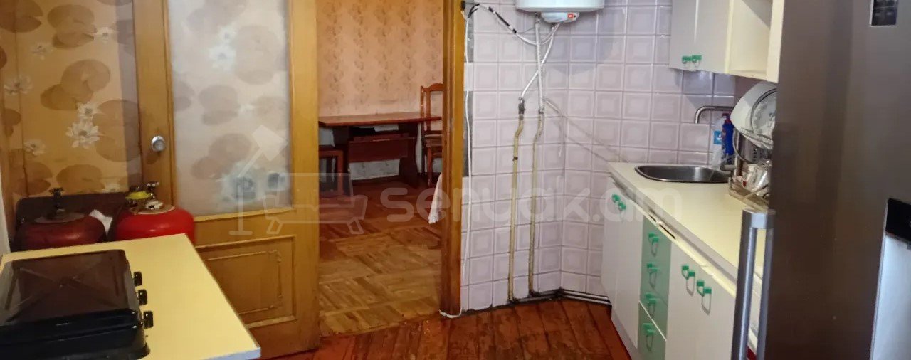 3 Սենյականոց Բնակարան, 100քմ, 15/16 հարկ, Պետական Վիճակում