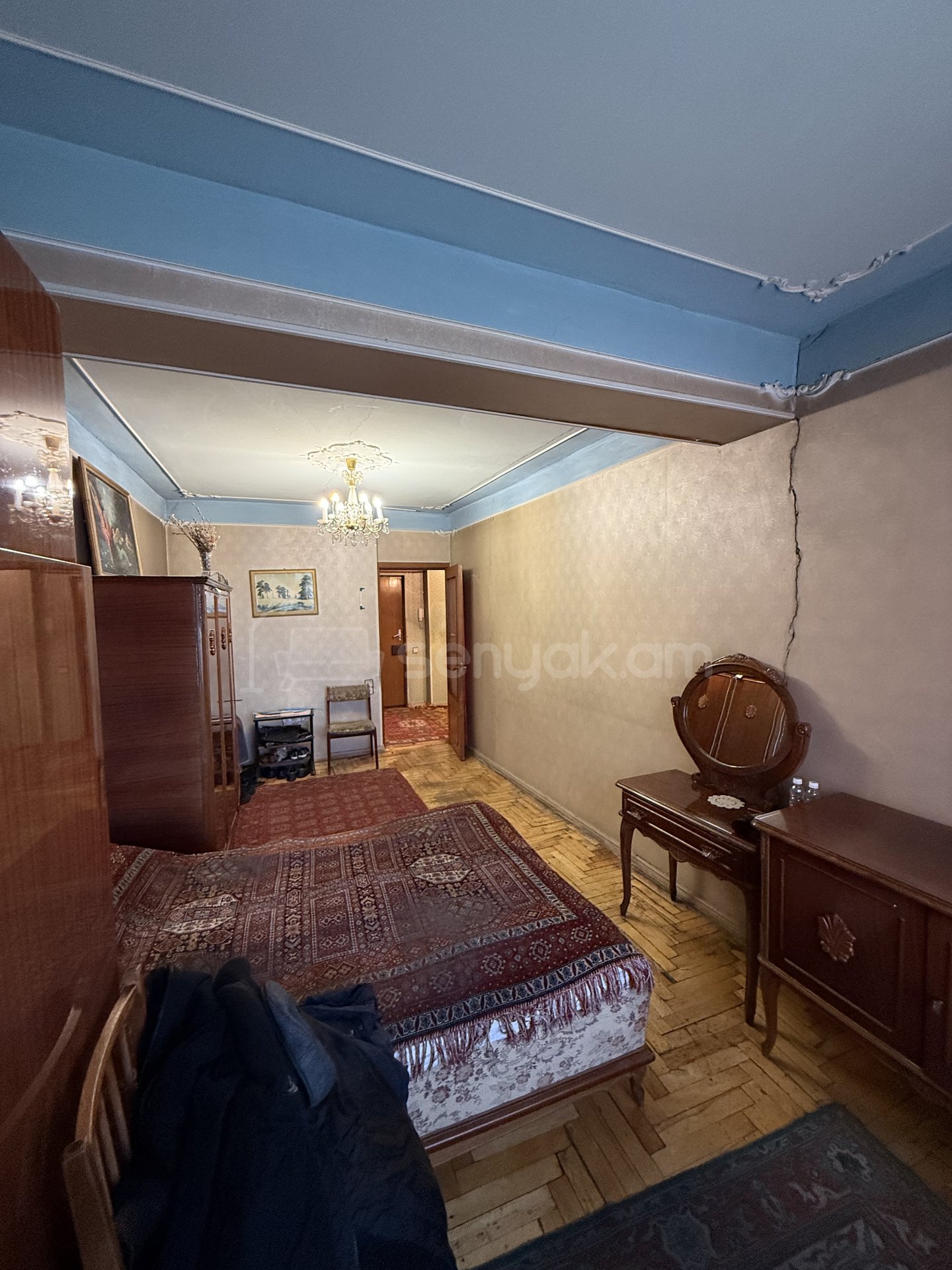 3 Սենյականոց Բնակարան, 97քմ, 2/10 հարկ, Պետական Վիճակում