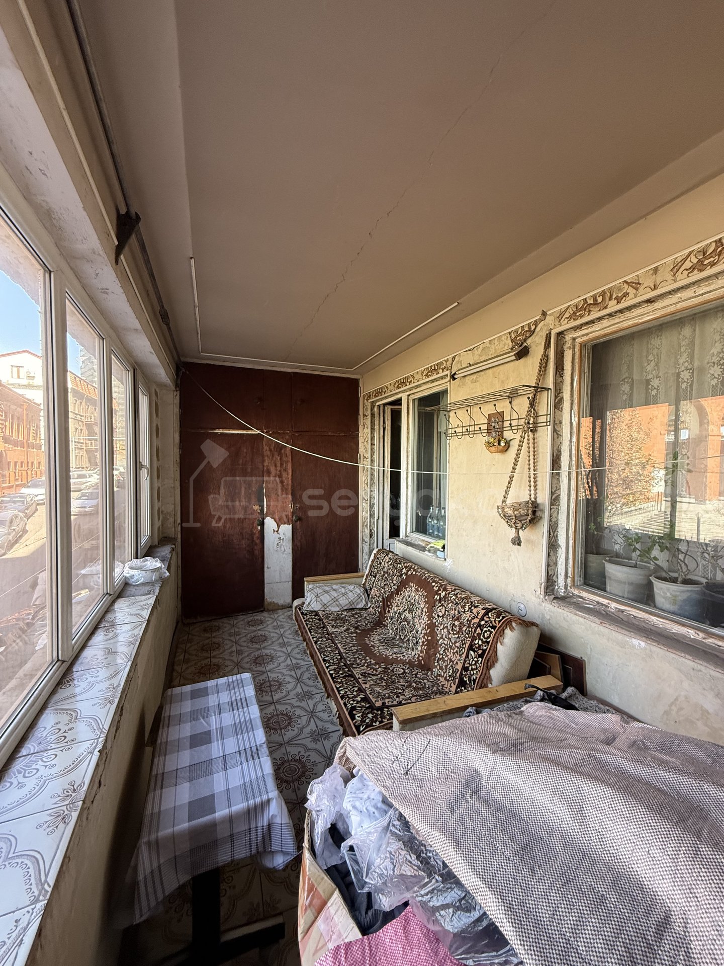 3 Սենյականոց Բնակարան, 97քմ, 2/10 հարկ, Պետական Վիճակում