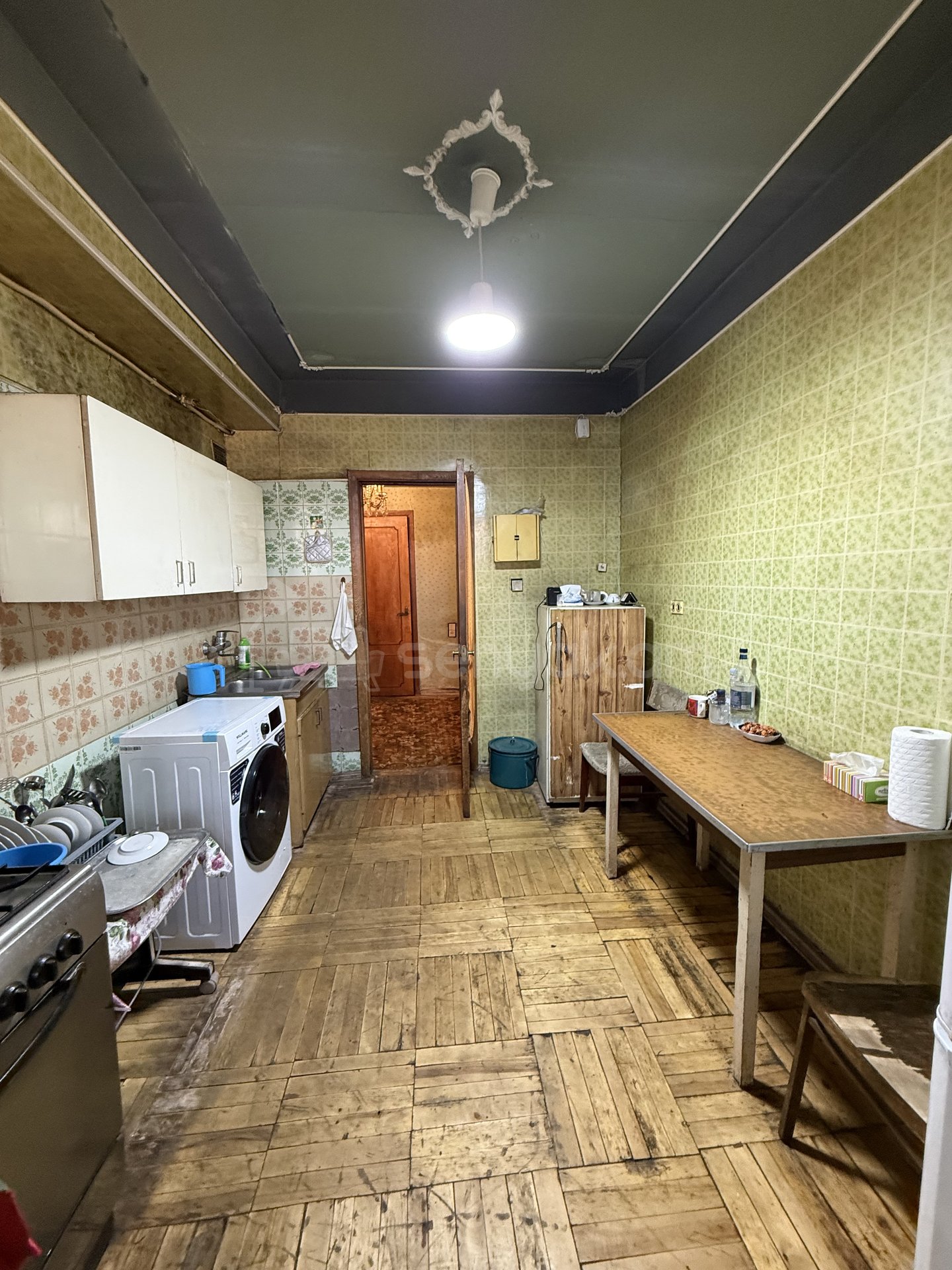 3 Սենյականոց Բնակարան, 97քմ, 2/10 հարկ, Պետական Վիճակում