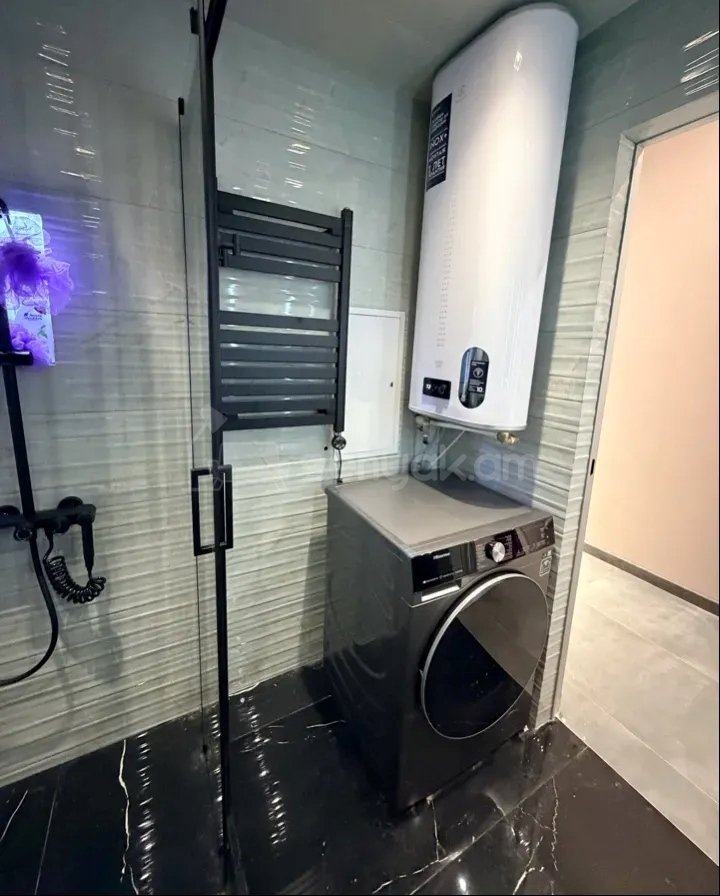 2 Սենյականոց Բնակարան Նորակառույցում, 39քմ, 12/13 հարկ, Դիզայներական Վերանորոգված