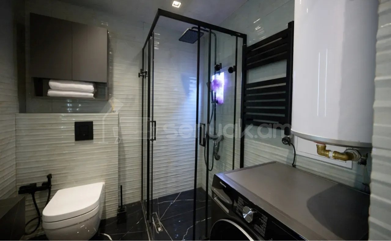 2 Սենյականոց Բնակարան Նորակառույցում, 39քմ, 12/13 հարկ, Դիզայներական Վերանորոգված