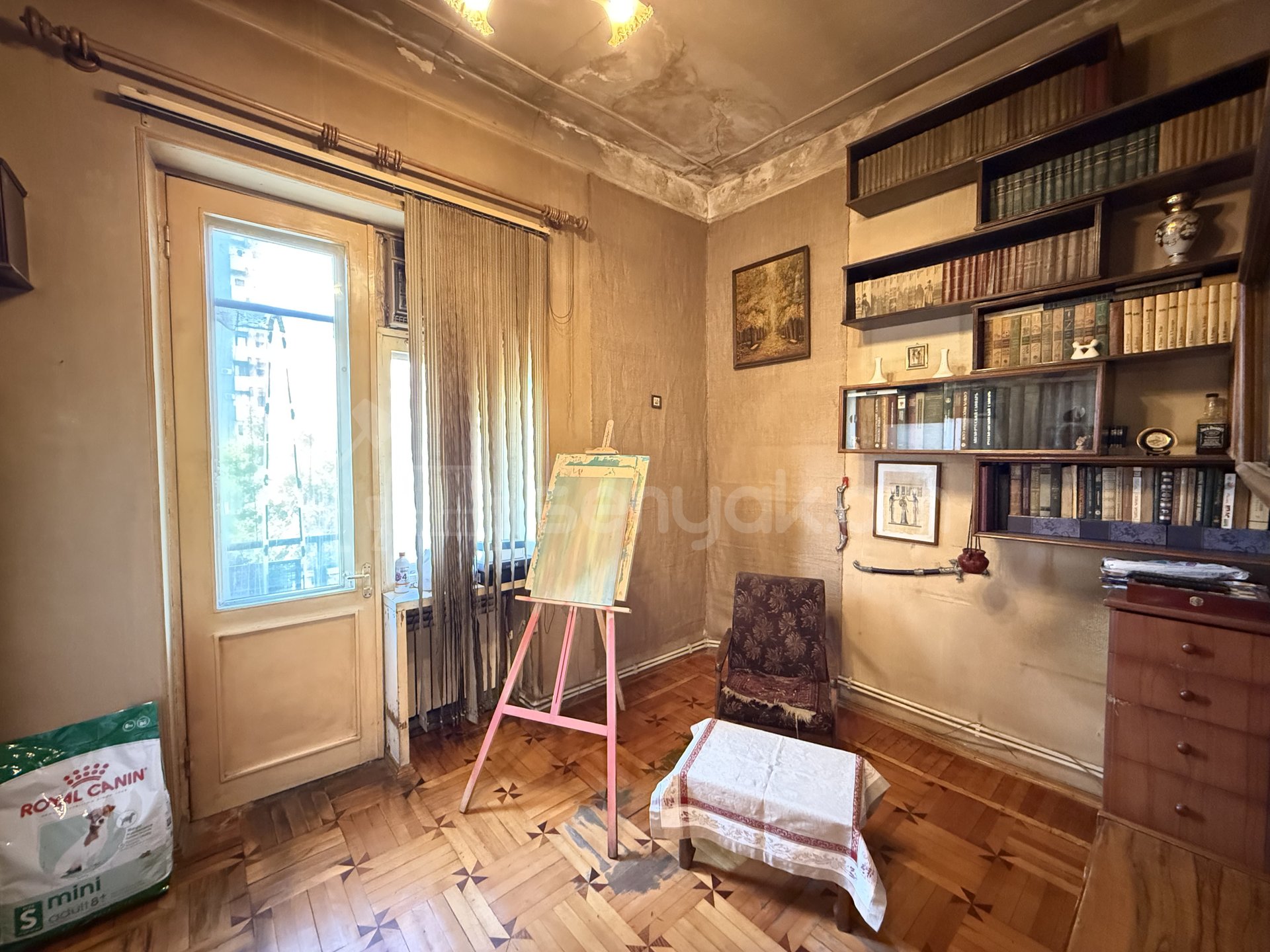 4 Սենյականոց Բնակարան Քարե Շենքում, 93քմ, 4/4 հարկ, Կոսմետիկ Վերանորոգված