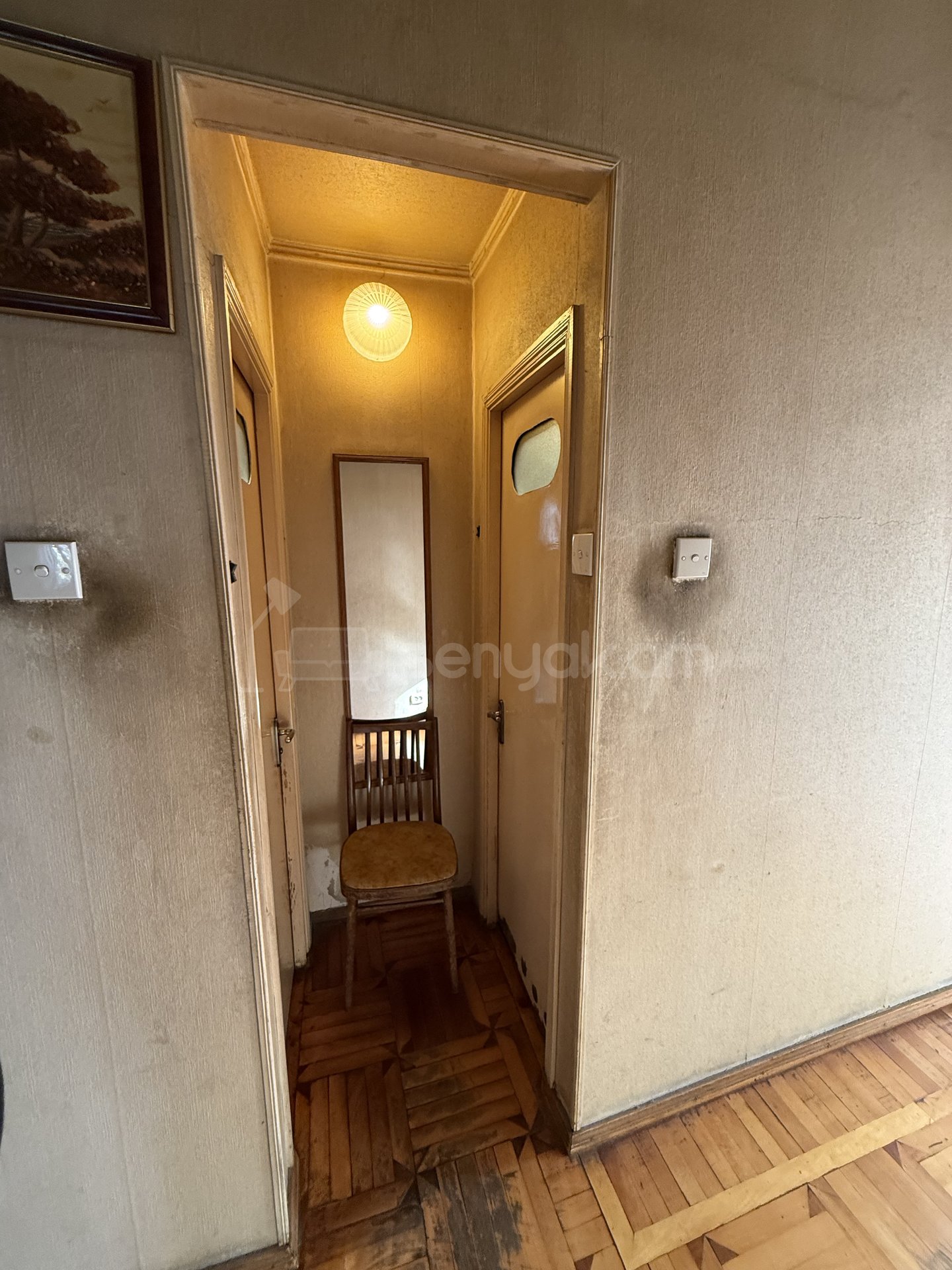 4 Սենյականոց Բնակարան Քարե Շենքում, 93քմ, 4/4 հարկ, Կոսմետիկ Վերանորոգված