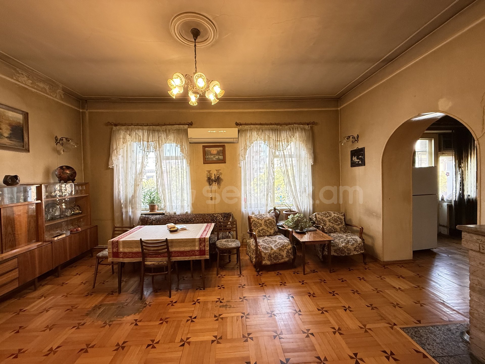 4 Սենյականոց Բնակարան Քարե Շենքում, 93քմ, 4/4 հարկ, Կոսմետիկ Վերանորոգված