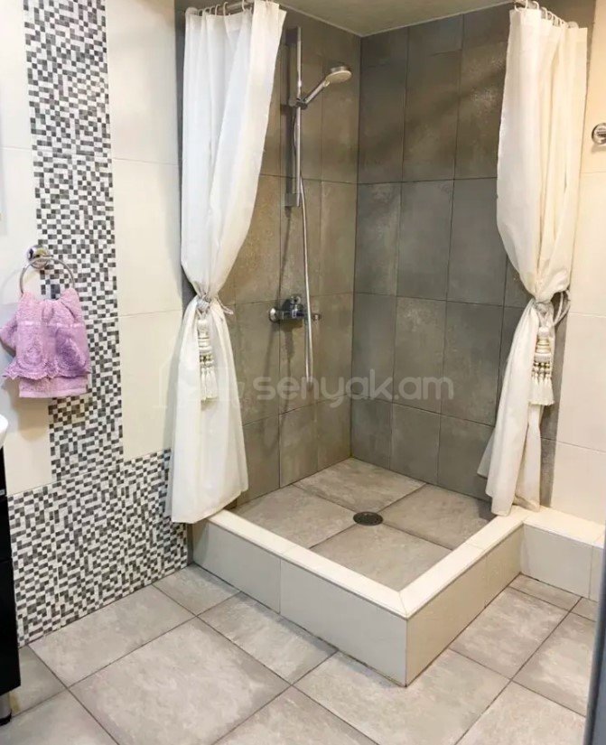 3 Սենյականոց Բնակարան, 82քմ, 10/14 հարկ, Նորմալ Վիճակում