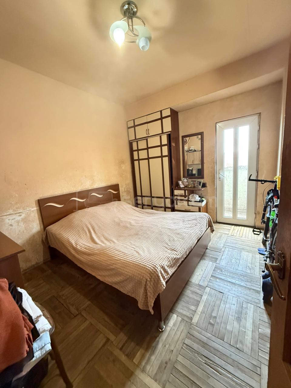 4 Սենյականոց Բնակարան, 86քմ, 3/9 հարկ, Պետական Վիճակում