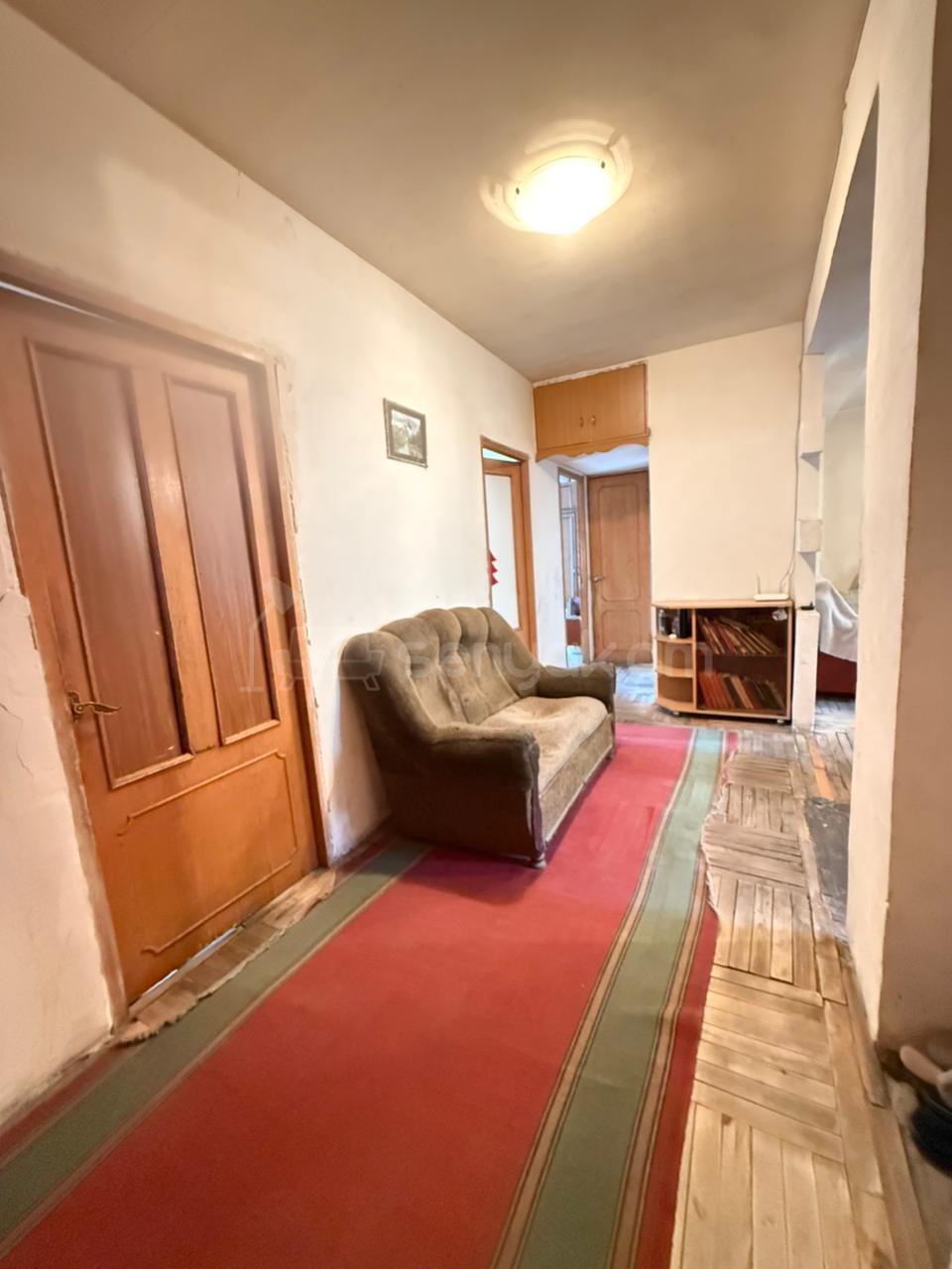 4 Սենյականոց Բնակարան, 86քմ, 3/9 հարկ, Պետական Վիճակում