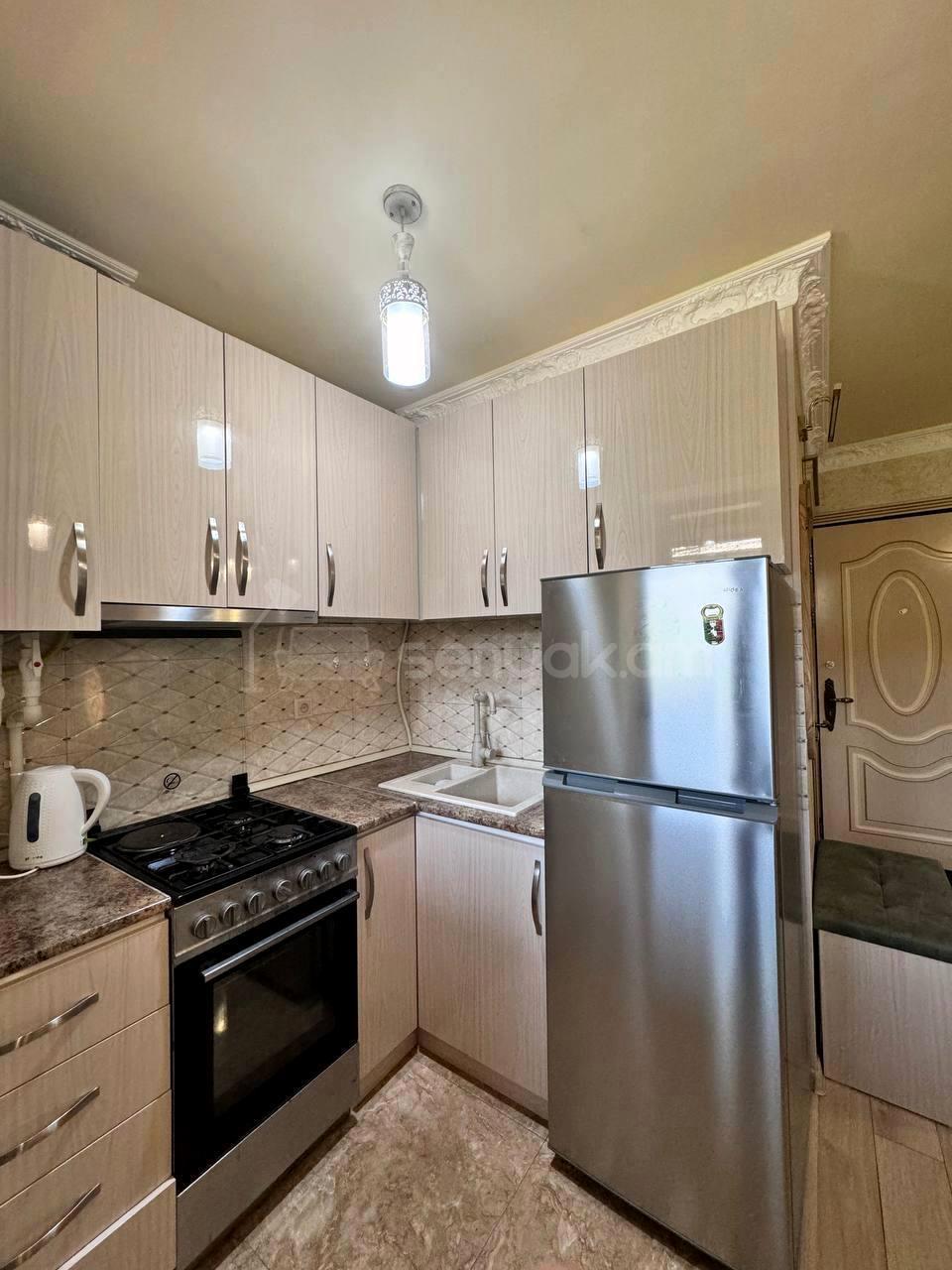 2 Սենյականոց Բնակարան Քարե Շենքում, 45քմ, 2/5 հարկ, Դիզայներական Վերանորոգված, Կահավորված, Արևկող