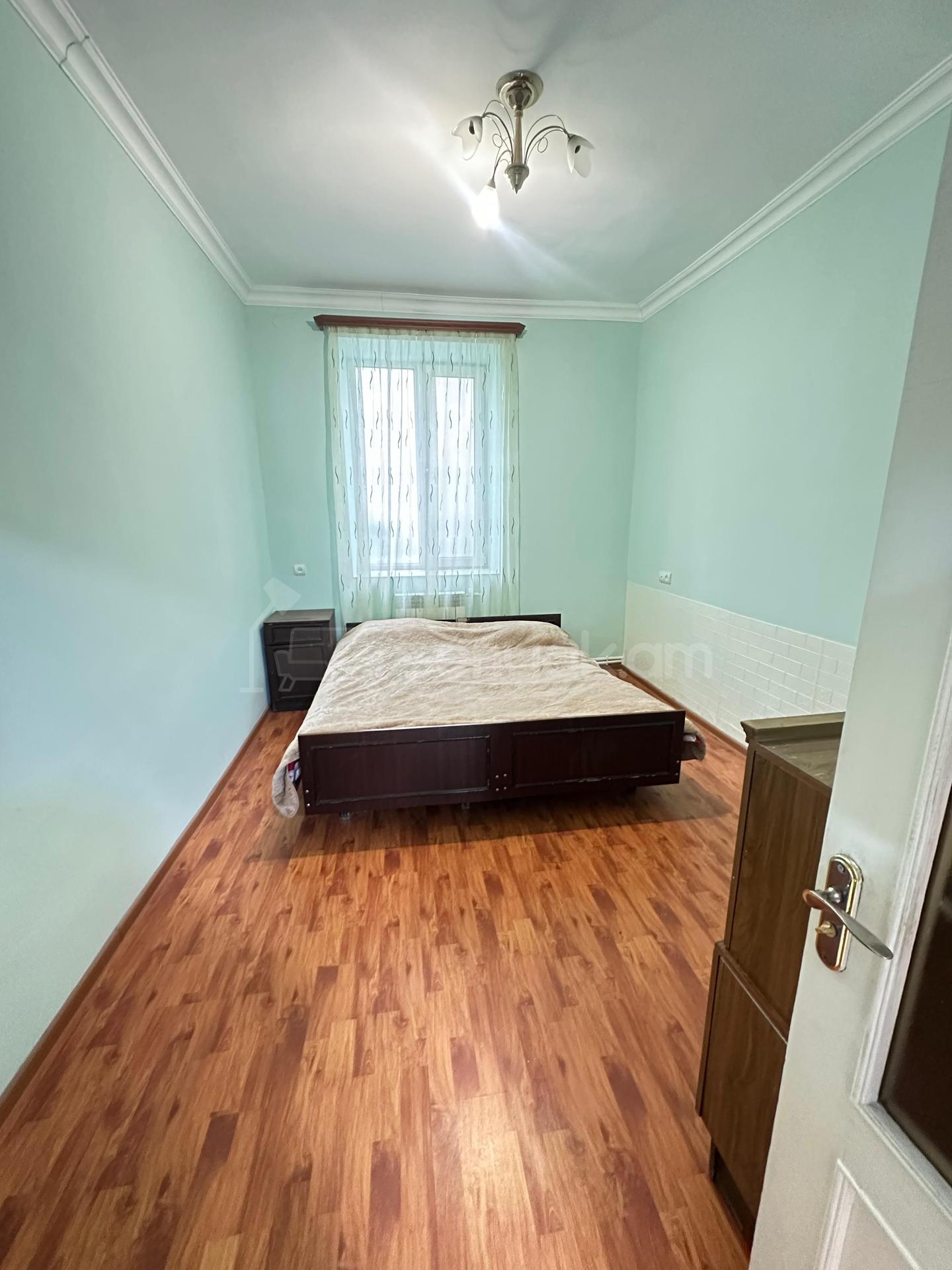 4 Սենյականոց Սեփական Տուն, 130քմ, Կապիտալ Վերանորոգված, Մասամբ Կահավորված, Ավտոտնակով