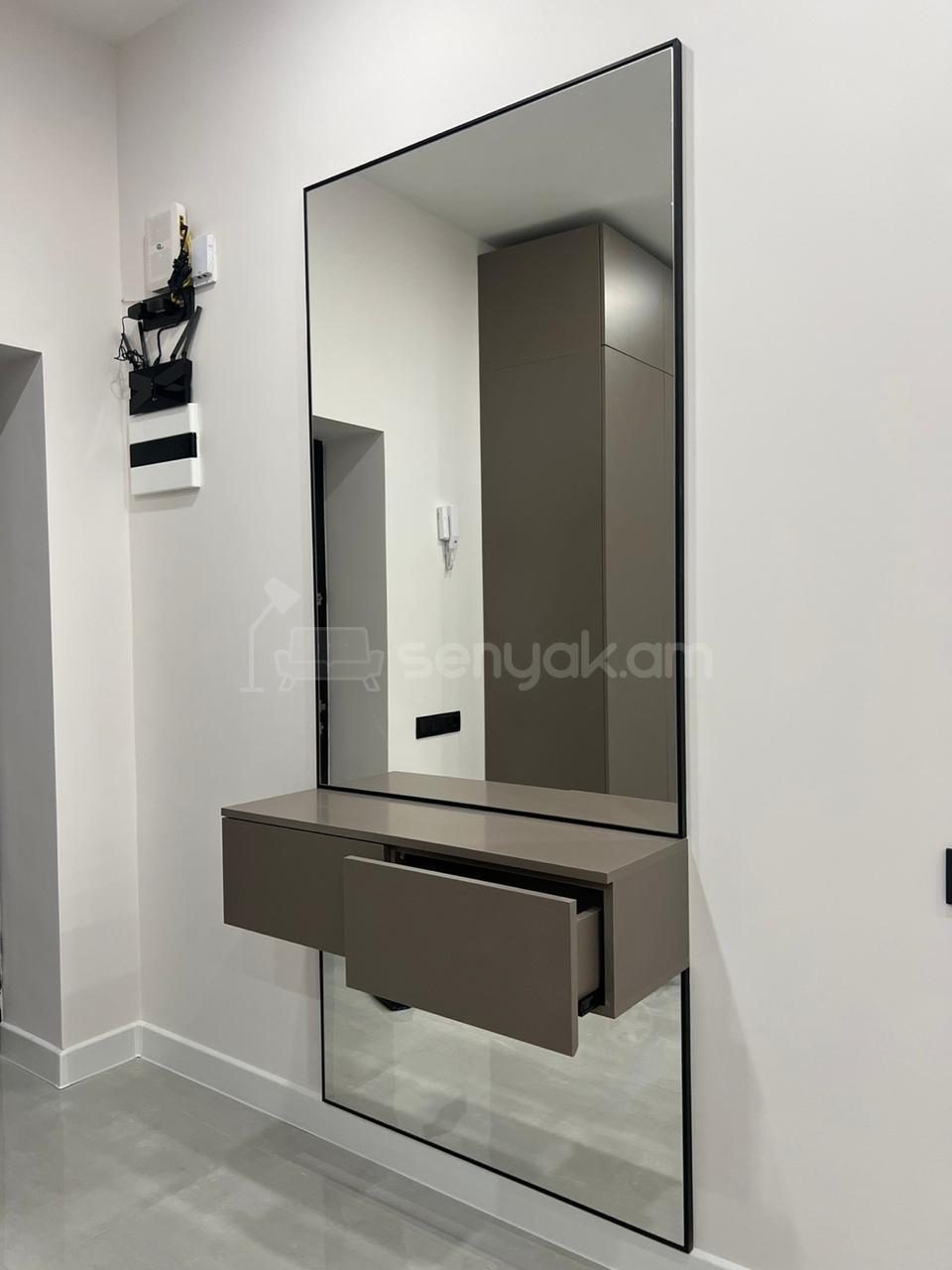 3 Սենյականոց Բնակարան Քարե Շենքում, 55քմ, 2/4 հարկ, Դիզայներական Վերանորոգված, Կահավորված, Արևկող