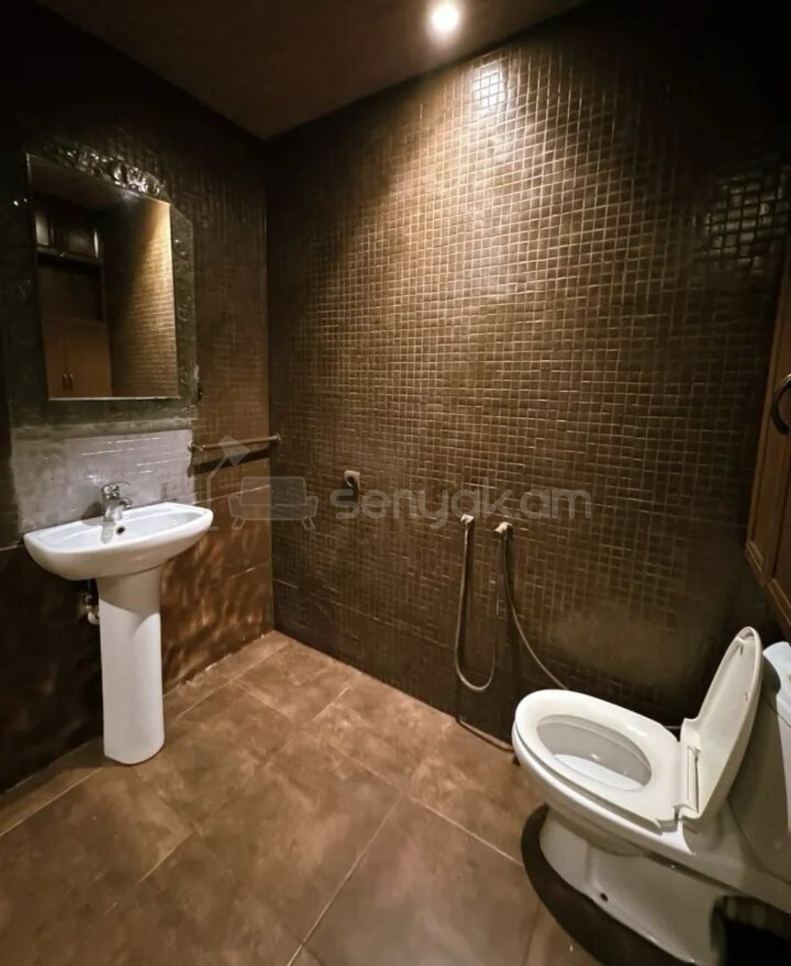 3 Սենյականոց Բնակարան Նորակառույցում, 110քմ, 9/11 հարկ, Դիզայներական Վերանորոգված, Կահավորված