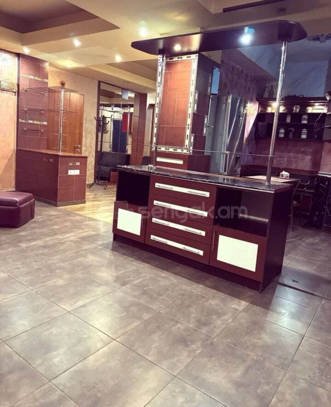 3 Սենյականոց Բնակարան Նորակառույցում, 110քմ, 9/11 հարկ, Դիզայներական Վերանորոգված, Կահավորված